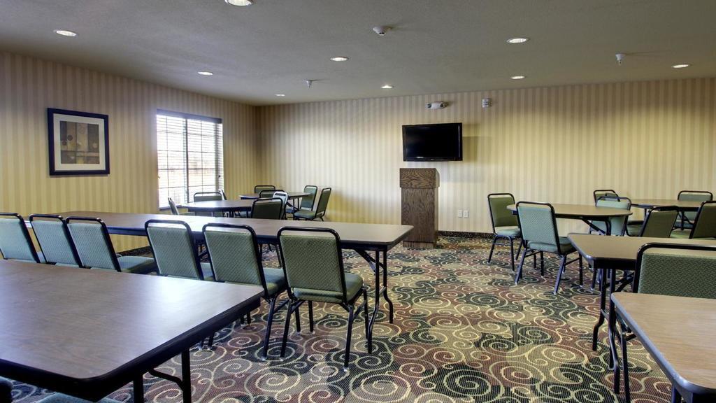 Cobblestone Hotel - Wayne Bagian luar foto