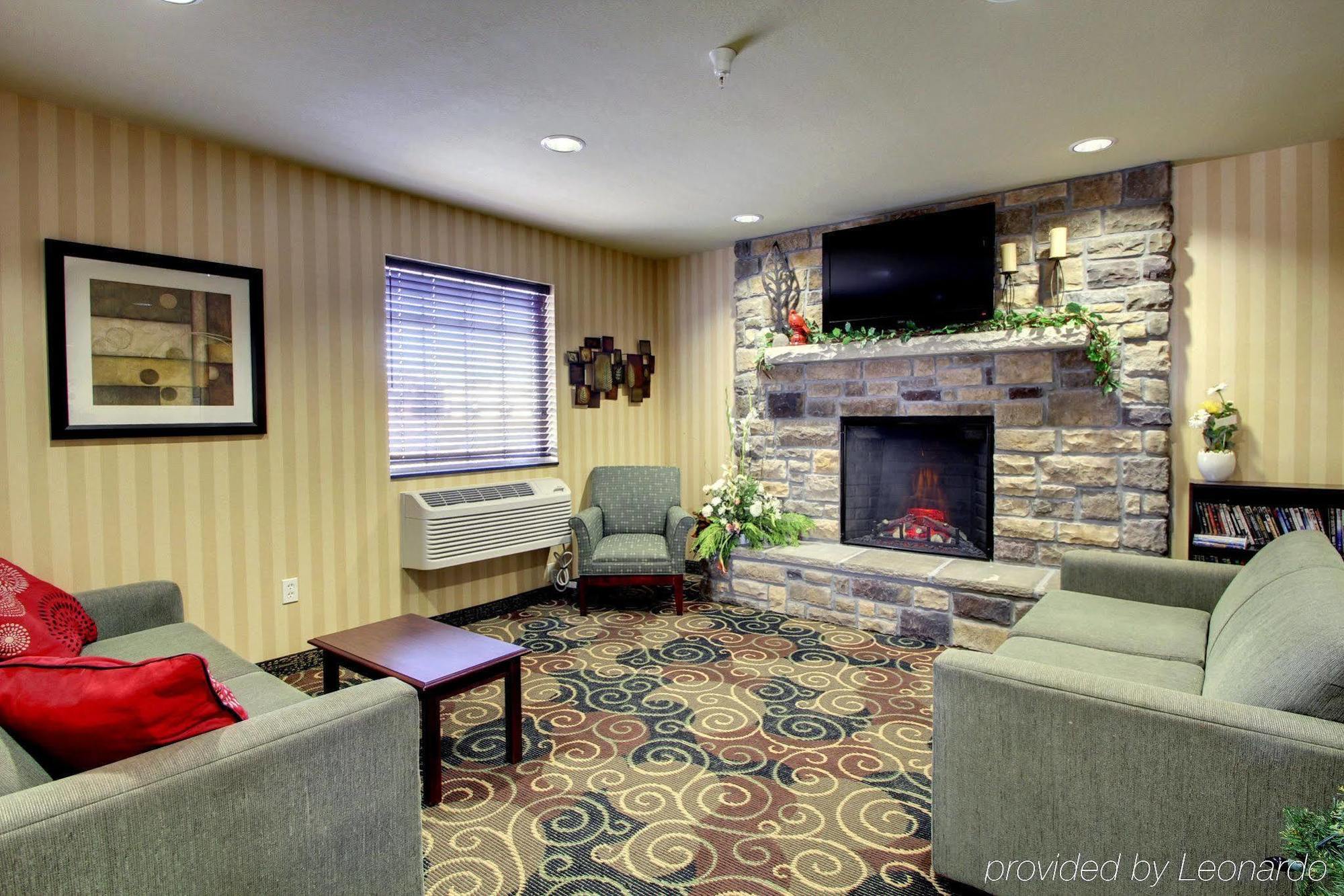 Cobblestone Hotel - Wayne Bagian luar foto