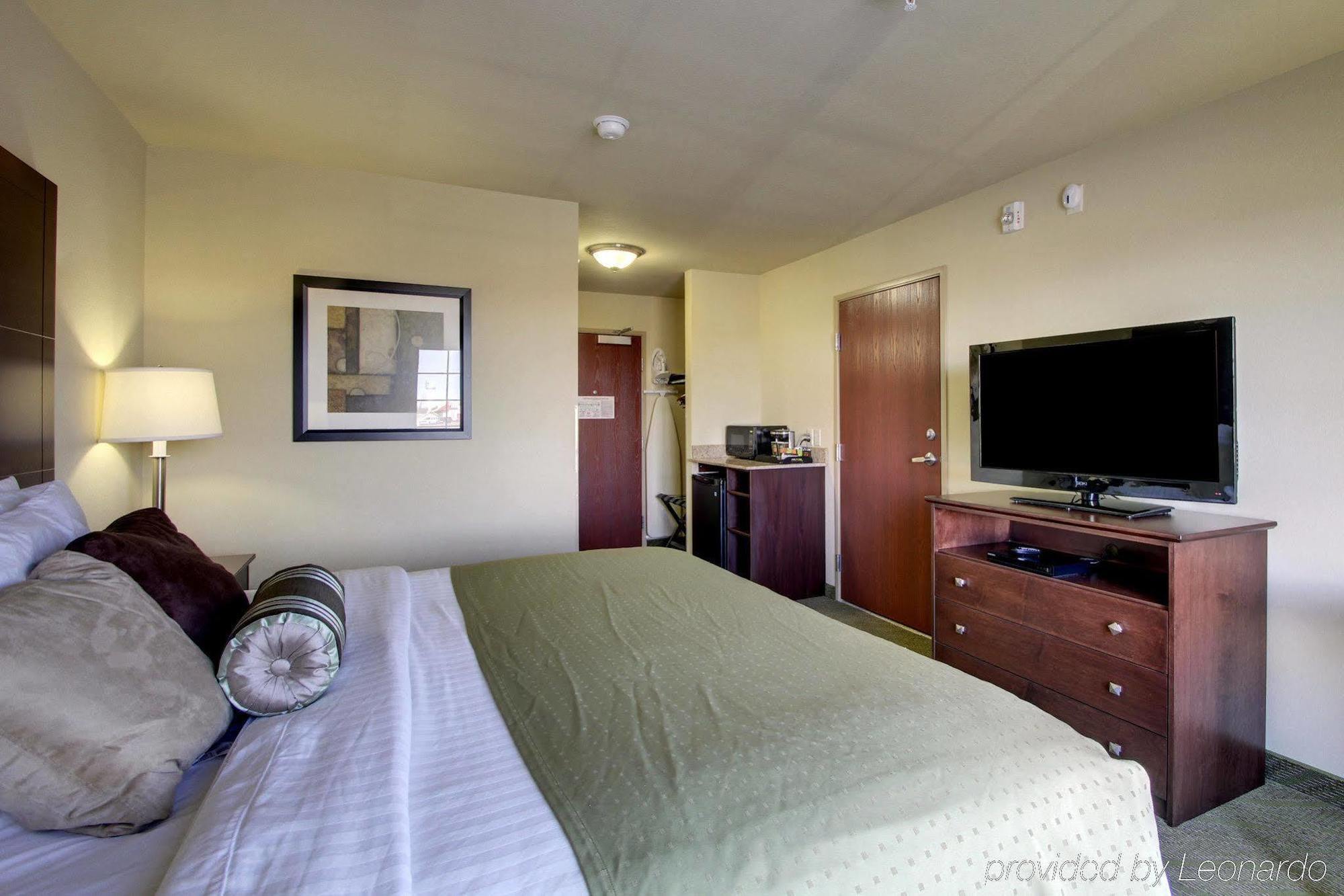 Cobblestone Hotel - Wayne Bagian luar foto