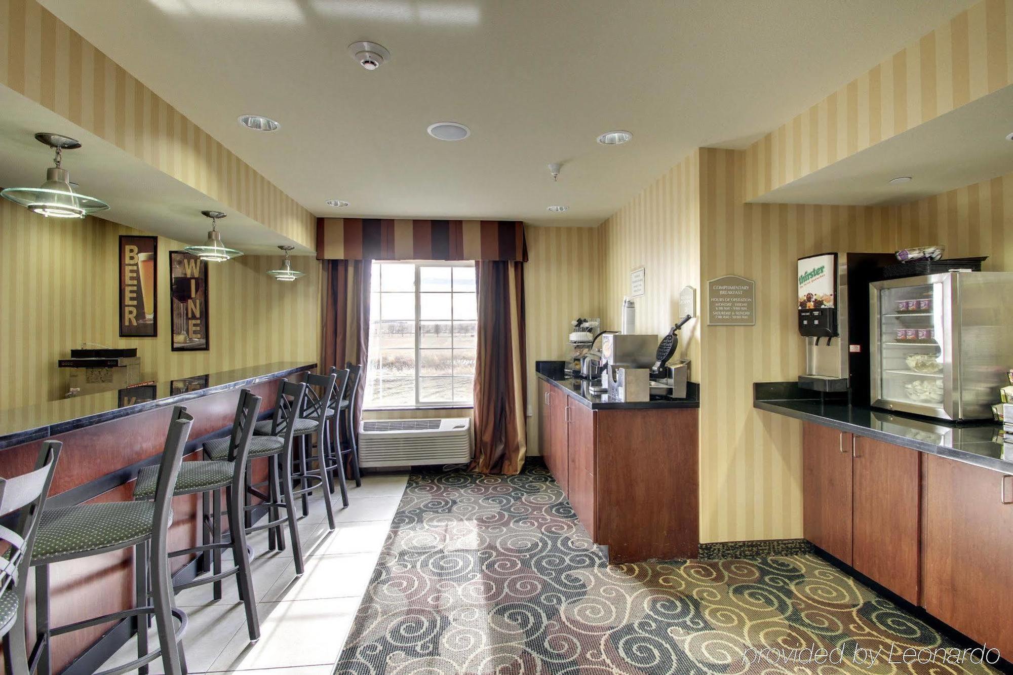 Cobblestone Hotel - Wayne Bagian luar foto